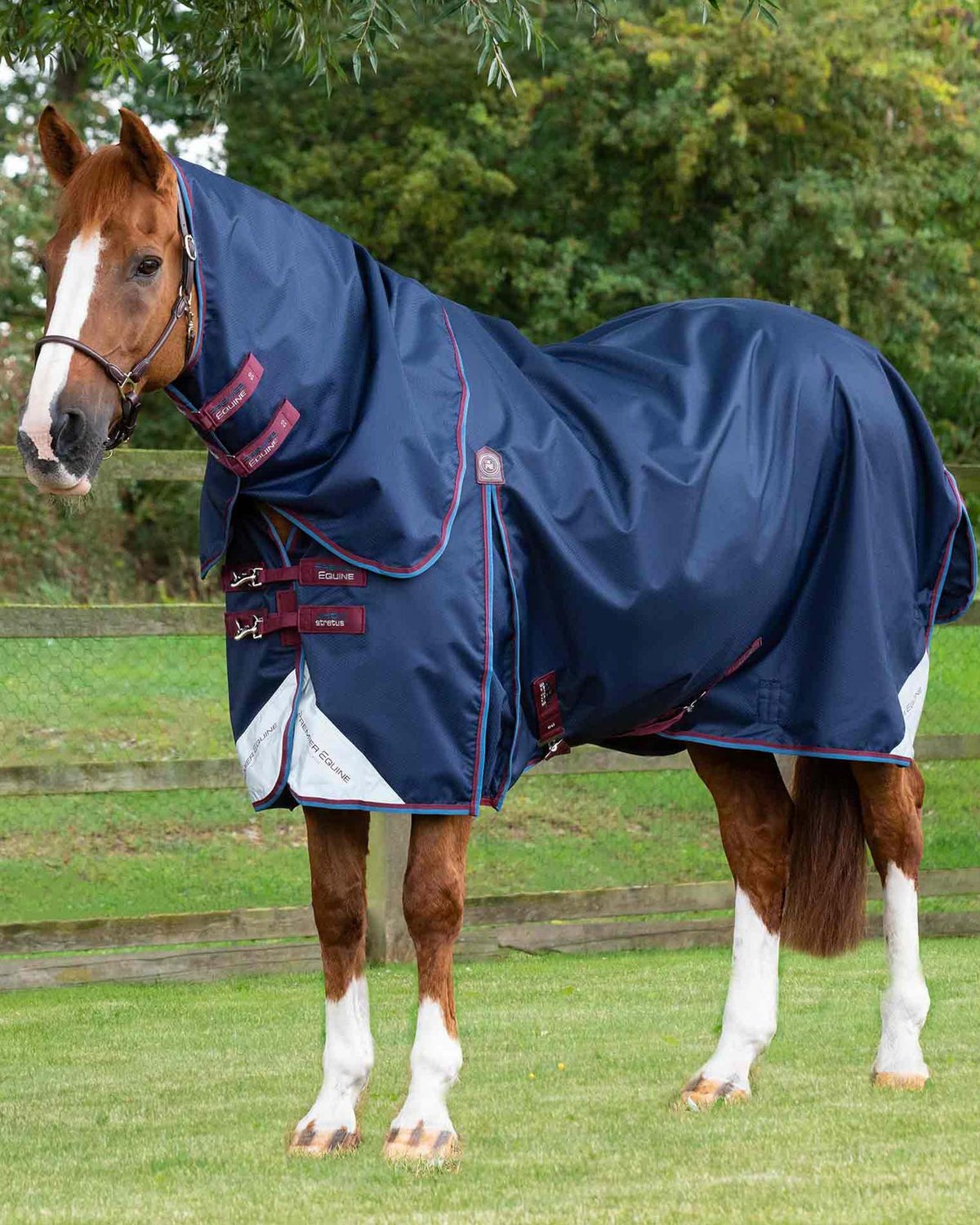 Premier Equine Akoni 0g Turnout Rug with Classic Neck Cover Navy