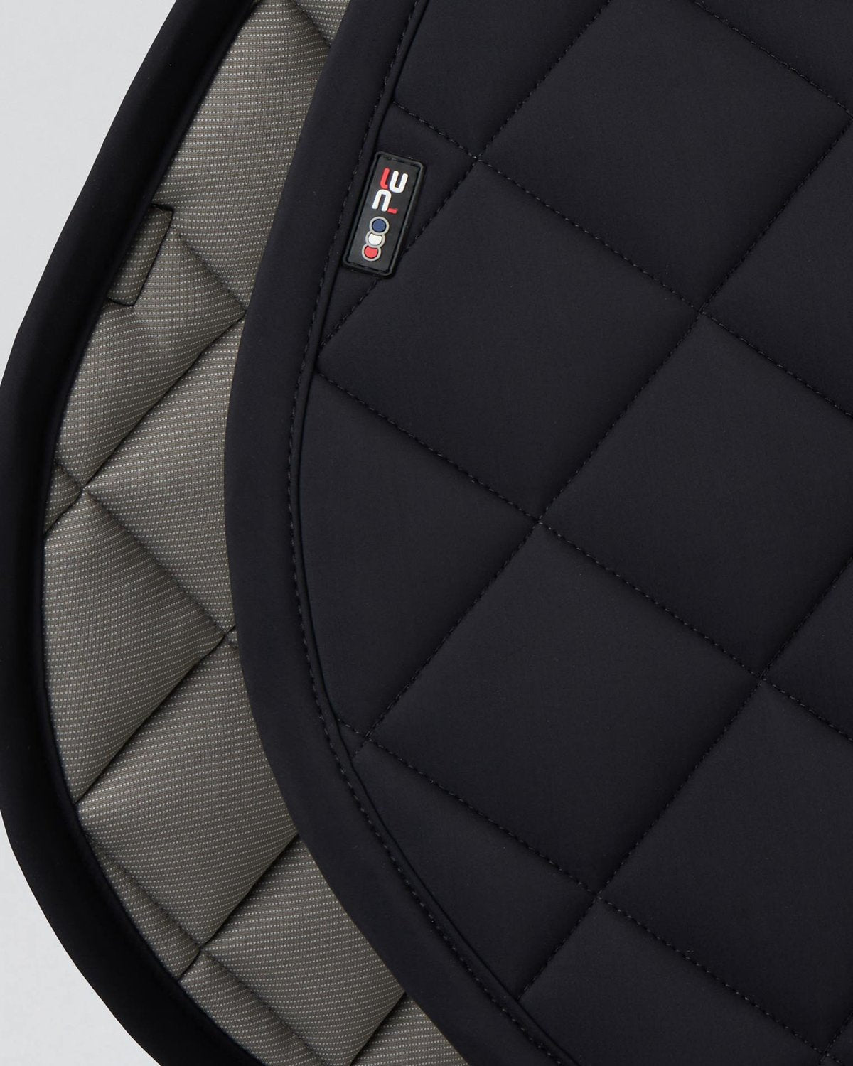PREMIER EQUINE Atlas Black GP/Jump Close Contact Saddle Pad | Equiflair