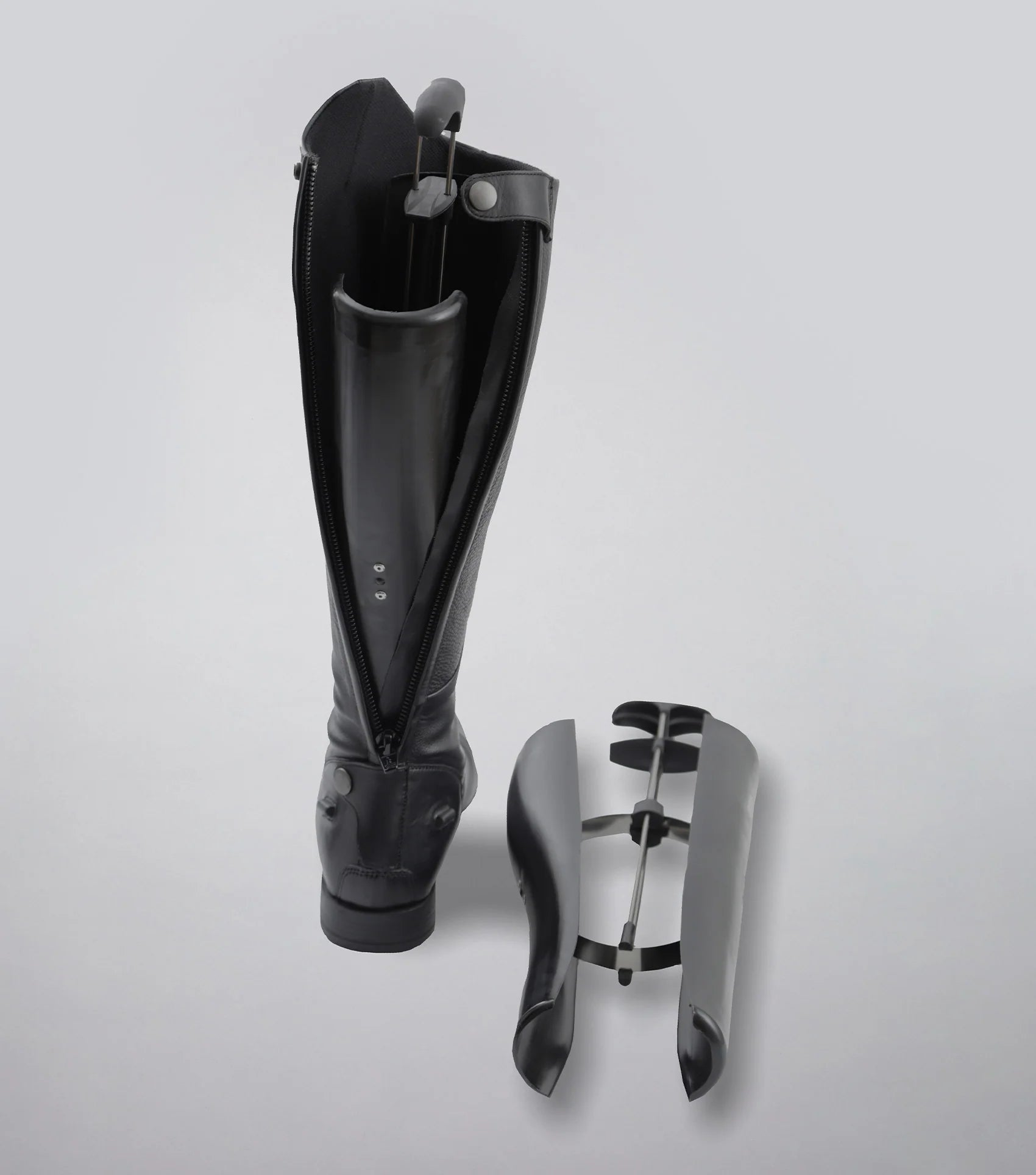 Premier Equine Black Boot Trees: Keep your riding boots upright and crease-free.