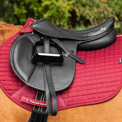 Premier Equine Burgundy Saddle Pad: Close Contact, Cotton, GP/Jump Style. Horse riding equipment.  Equiflair