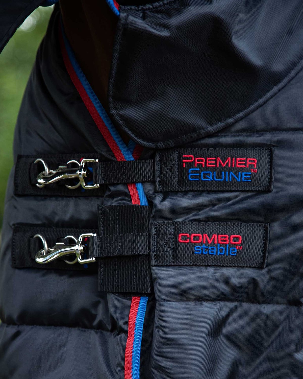 Premier Equine Combo Stable Rug 200g Black with adjustable straps and logo. Horse stable blanket, medium weight. 