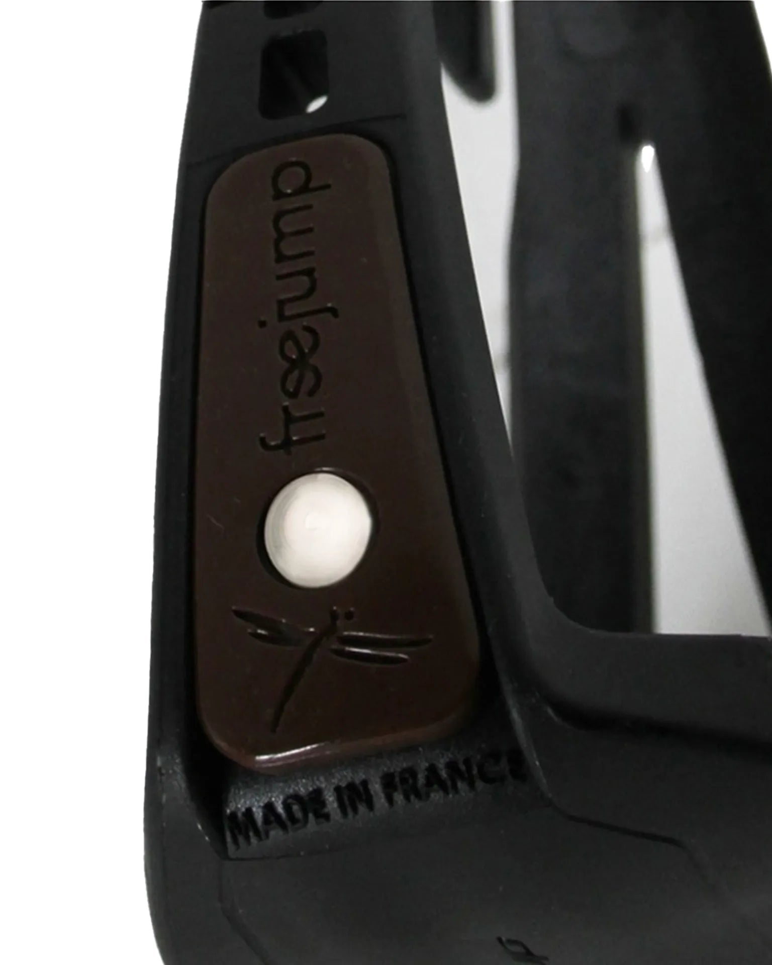 FREEJUMP SOFT'UP LITE Stirrup: Choco Interchangeable Pins. Equestrian Equipment from Equiflair. Horse Riding Safety and Style.