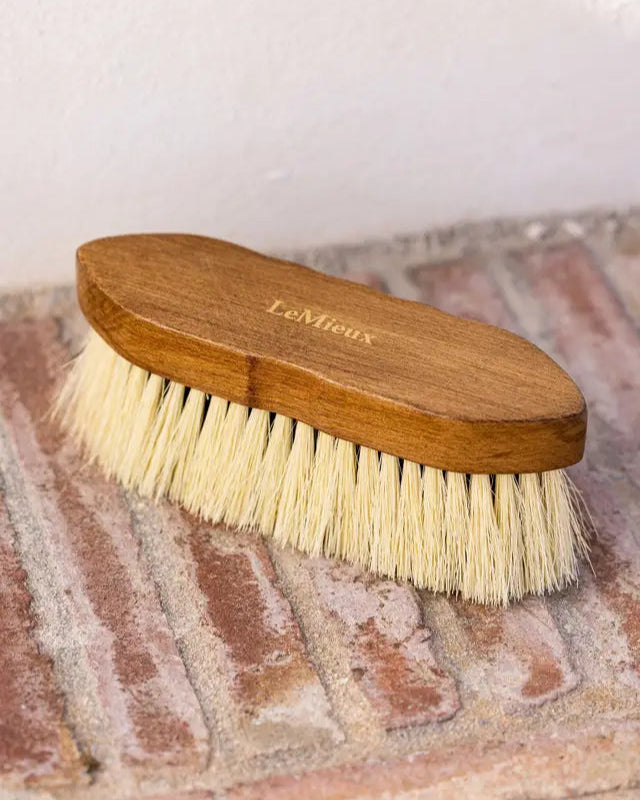 LeMieux Artisan Soft Finishing Brush Brown