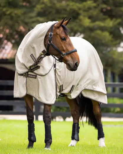 LeMieux Kudos Field Rug in Stone - Horse Rug with Detachable Neck, Anti-static and Anti-bacterial Lining | Equiflair