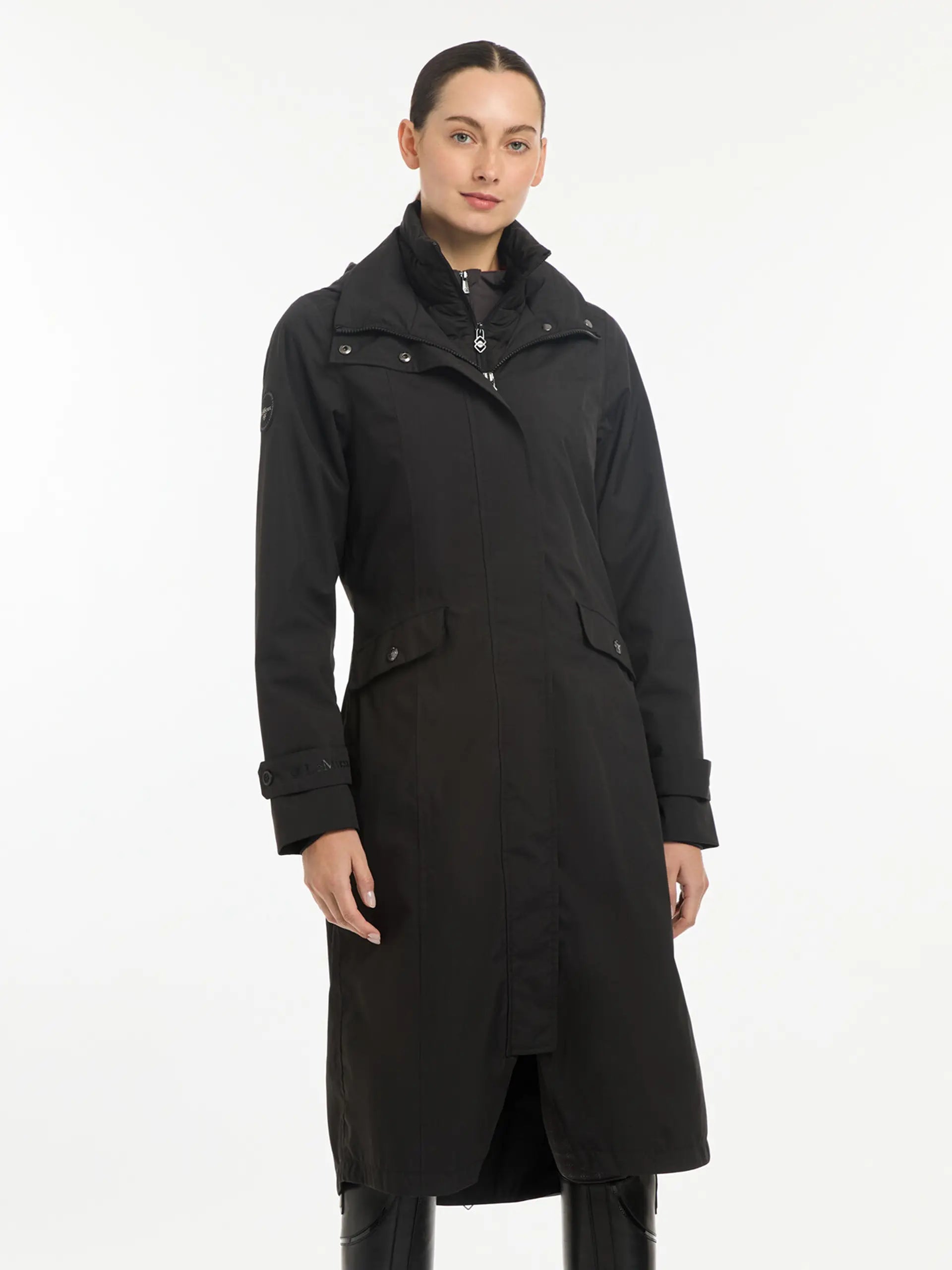 LeMieux Amelie Waterproof Riding Coat Black: Women's Long Black Equestrian Rain Jacket for Horseback Riding