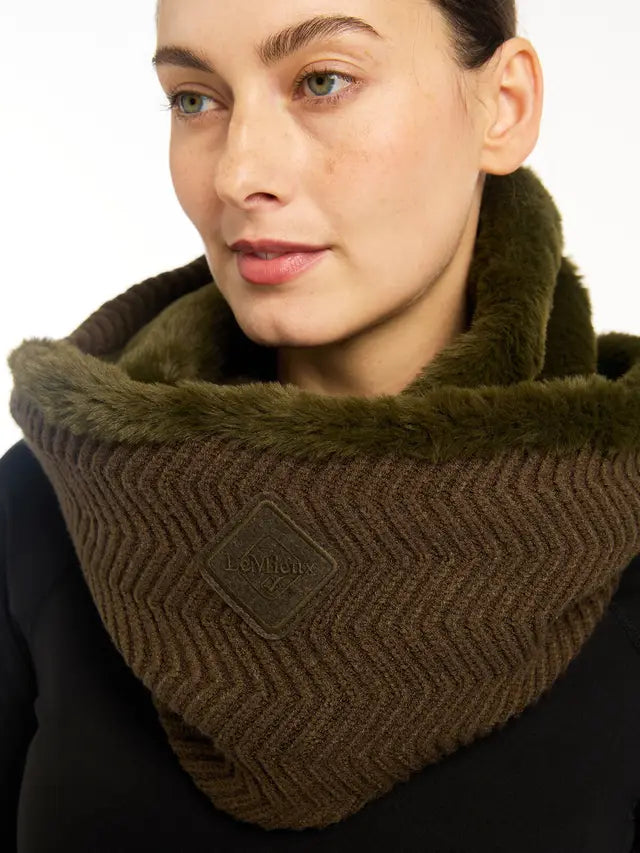 LeMieux Lila Snood Alpine: Stylish & Warm Equestrian Neck Warmer with Faux Fur Lining for Winter - Equiflair