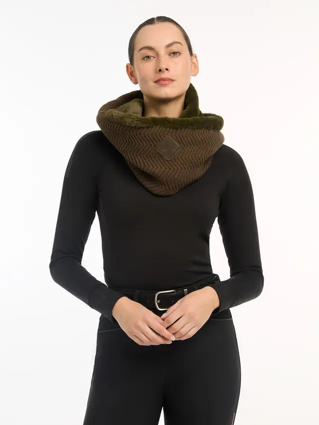 LeMieux Lila Alpine Snood - Chevron Knit Neck Warmer with Faux Fur Lining