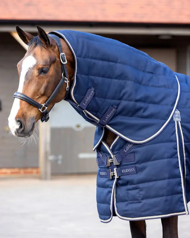 LeMieux Kudos Stable Neck Cover 200g in Navy Blue: A high-quality horse blanket for comfort and warmth in the stable.