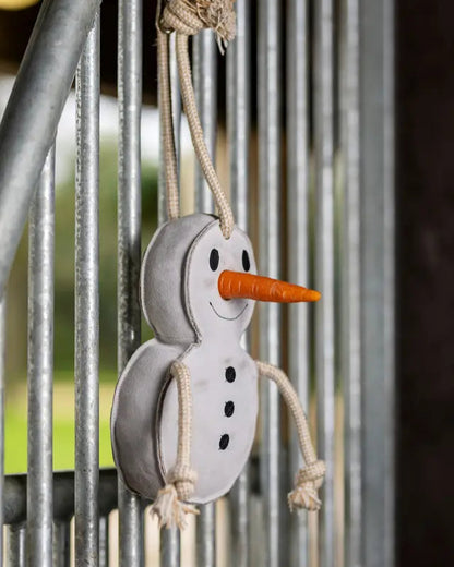 LEMIEUX Horse Toy Snowman: Equestrian Stable Toy with Carrot Hole and Rope Arms - Fun for Horses