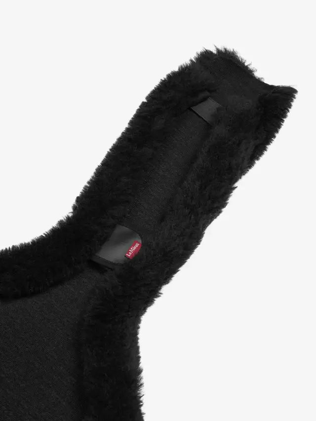 Lemieux Merino+ Anatomic Long Stud Girth Cover Black - Equine Comfort and Protection