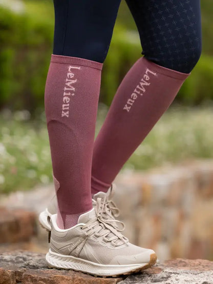 LeMieux Performance Socks Rosewood: Breathable Equestrian Riding Socks for Optimal Foot Support and Comfort