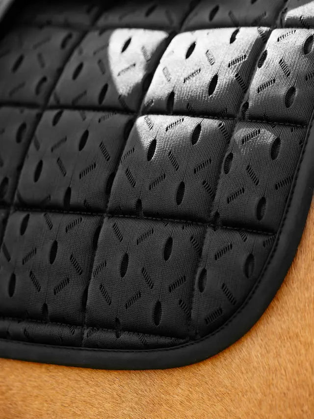 LeMieux 3D Mesh EuroJump Square Black Cooling Saddle Pad - Advanced Airflow & Cooling for Horses in Warm Climates
