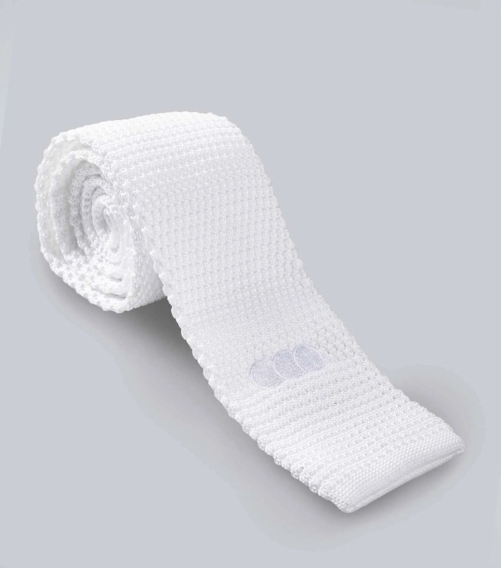 Equiflair Men's White Knitted Tie: Stylish Competition Wear for Men. Shop the sleek modern tie in our keepsake box now!