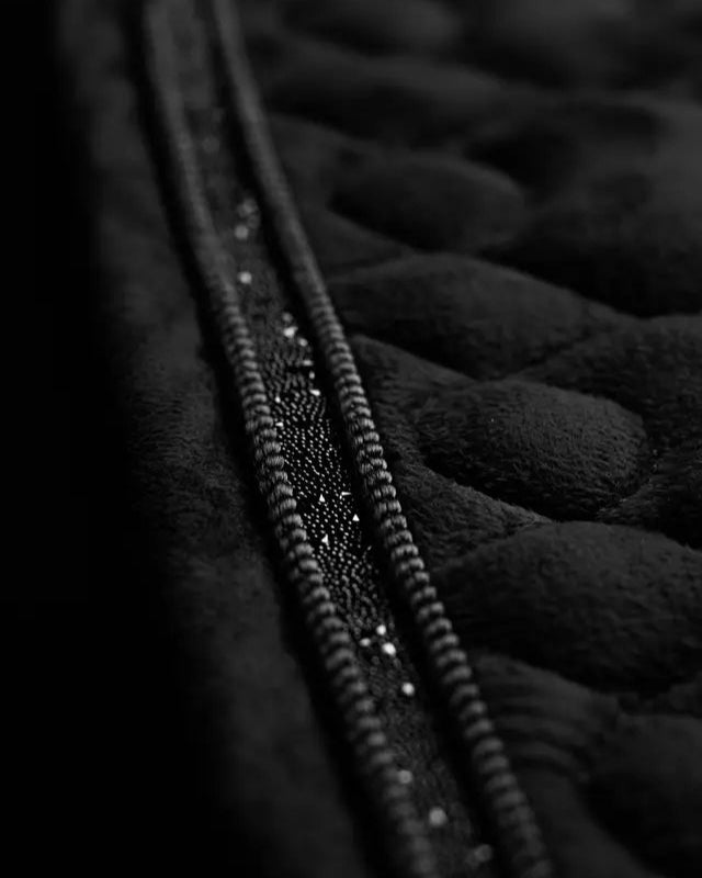 LeMieux Crystal Suede Close Contact Square Black