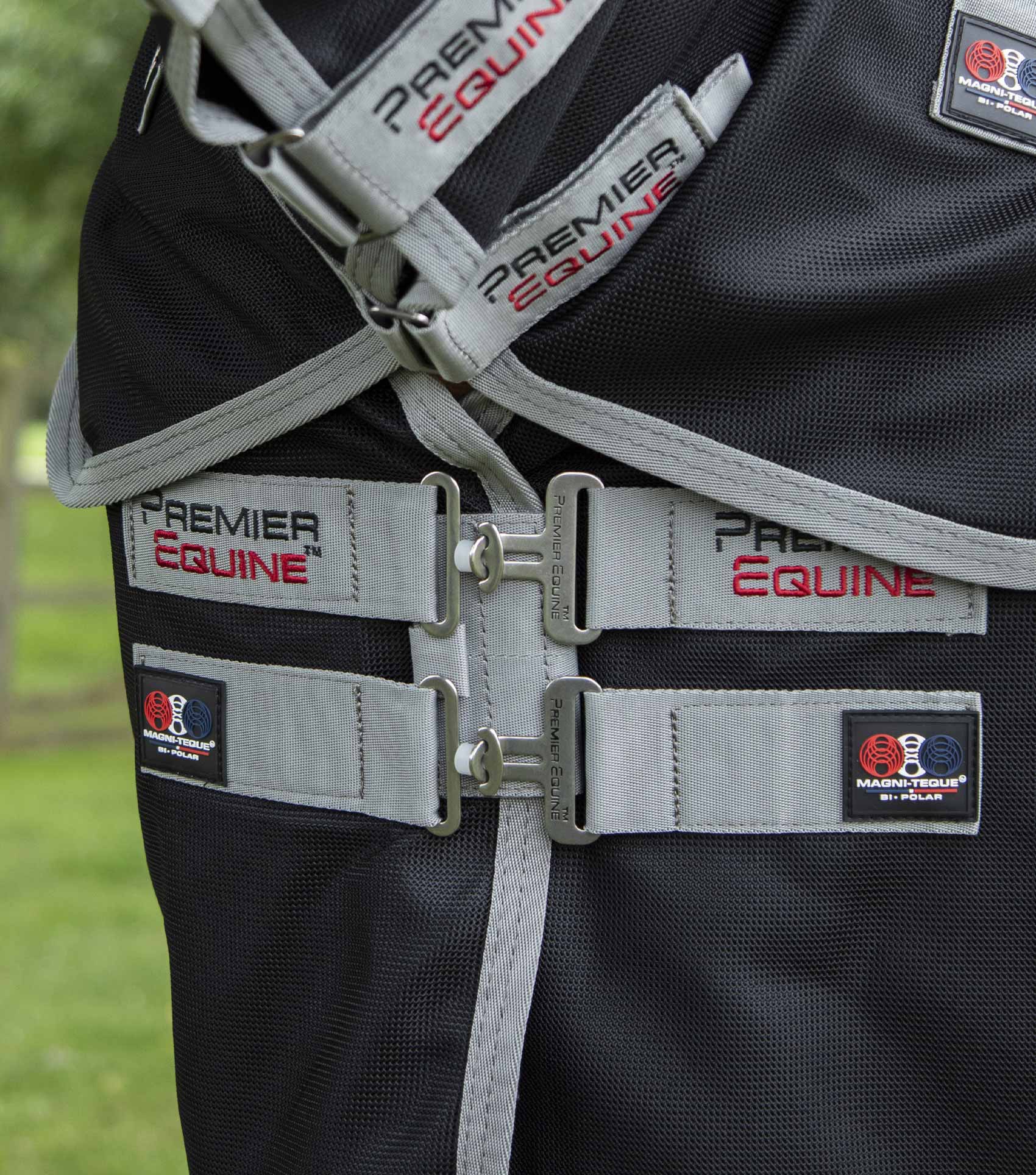 Premier Equine Magni-Teque Magnetic Horse Rug - Black with Neck Cover