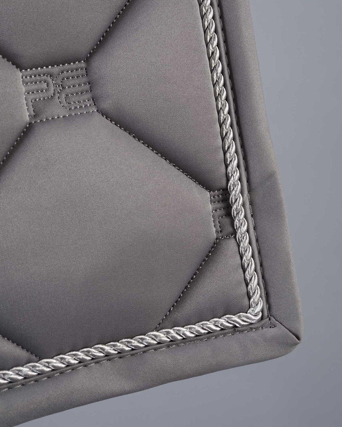 PREMIER EQUINE Grey Saltare Dressage Saddle Pad - Close Contact Square