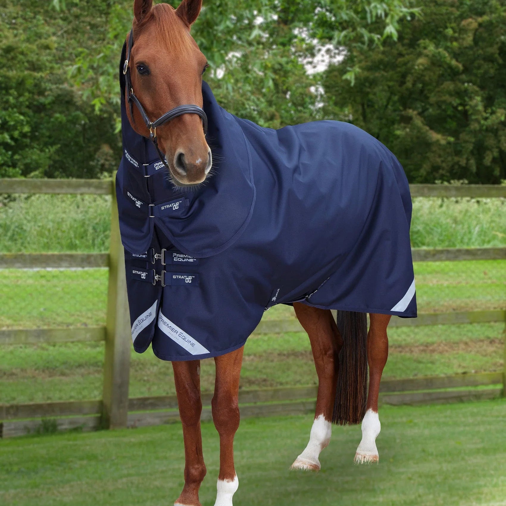 Premier Equine Stratus 1200 Series 0g Turnout Rug with Classic Neck Cover Navy