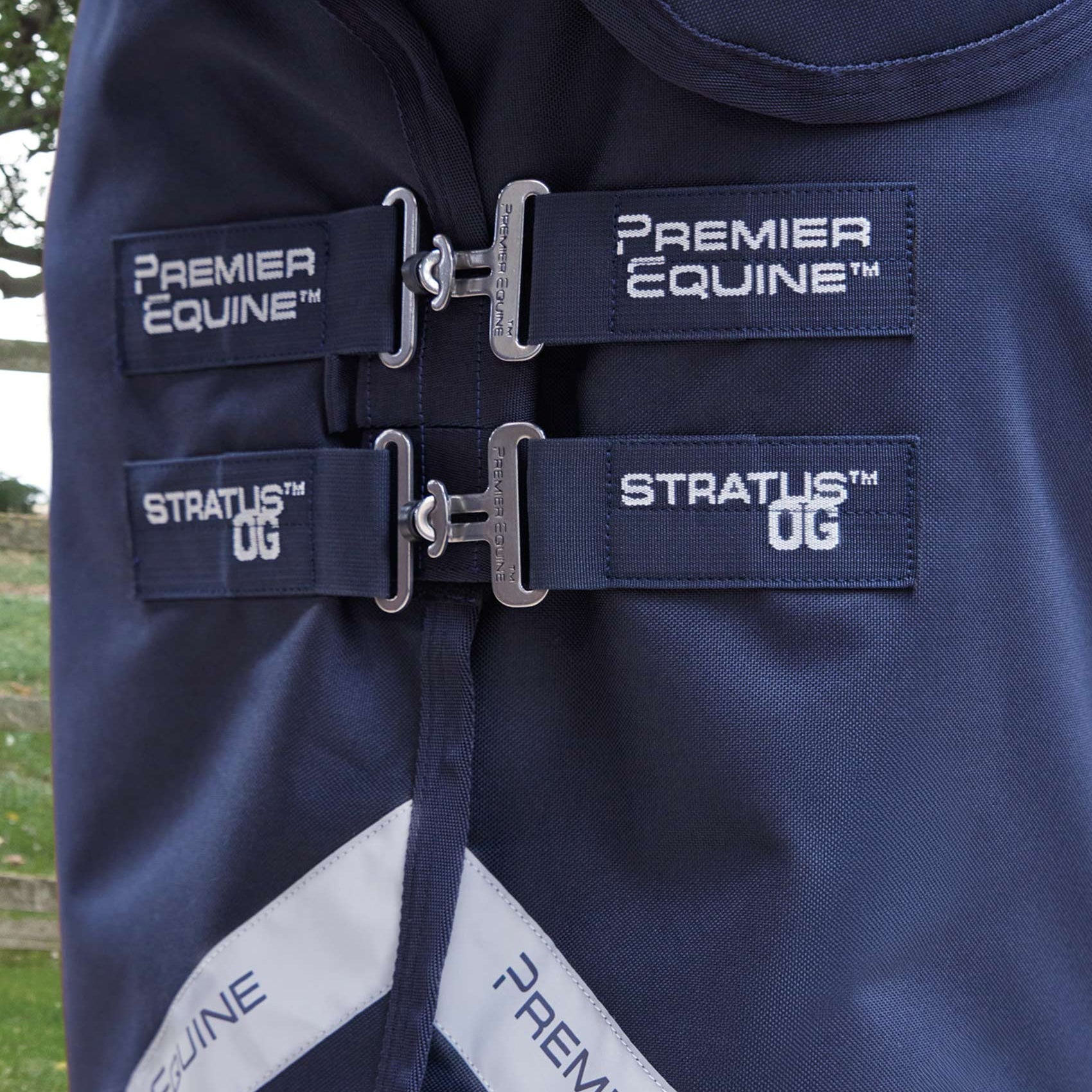 Premier Equine Stratus 1200 Series 0g Turnout Rug with Classic Neck Cover Navy