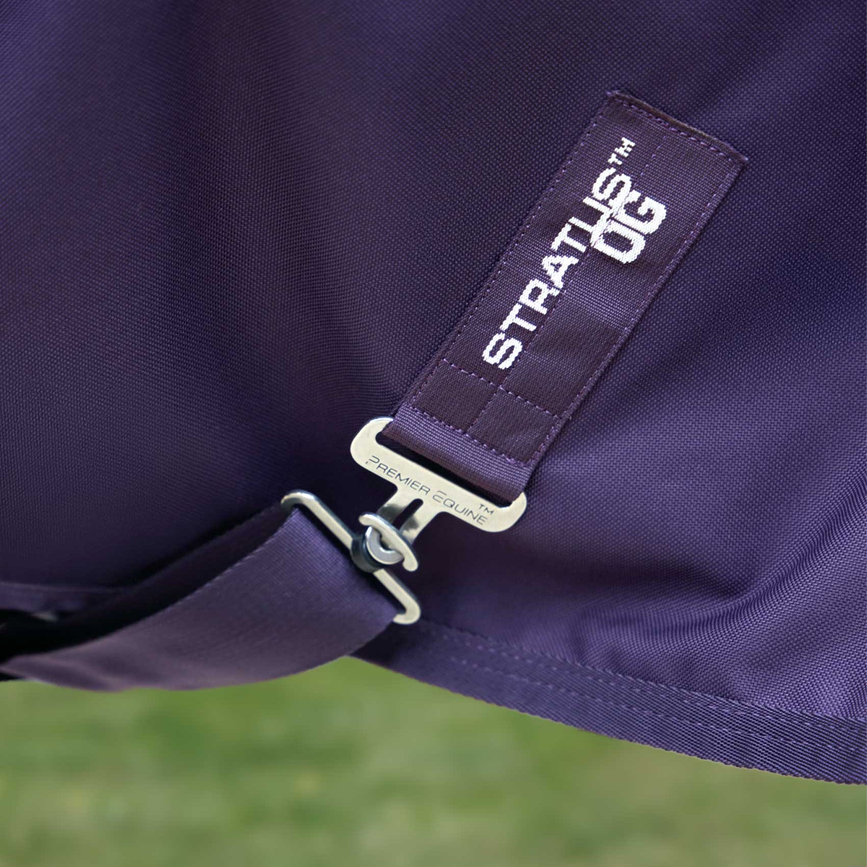 Premier Equine Stratus 1200 Series 0g Turnout Rug with Classic Neck Cover Purple
