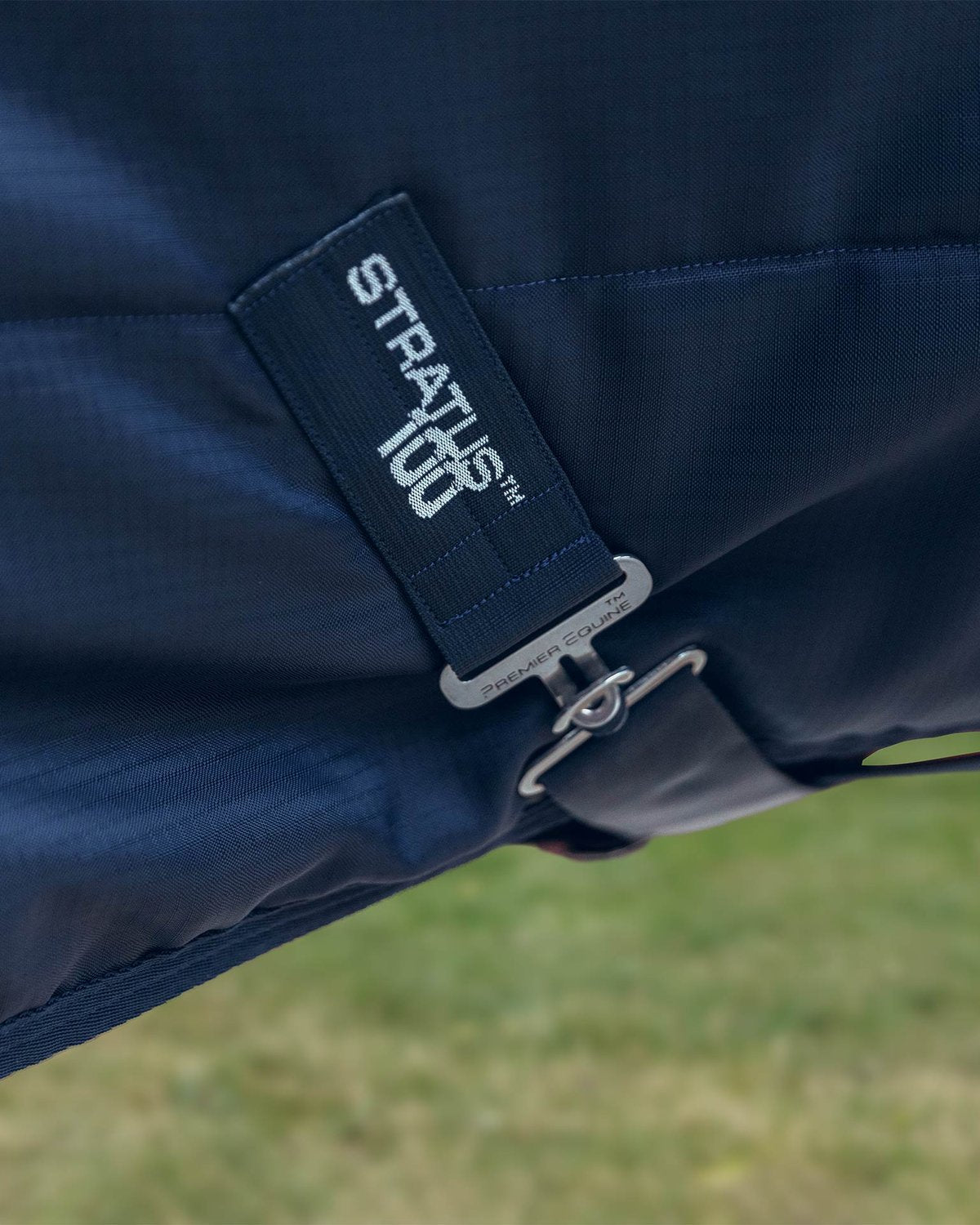 PREMIER EQUINE Stratus 100g Stable Rug with Neck Cover - Navy. Lightweight, breathable horse rug for stable use.