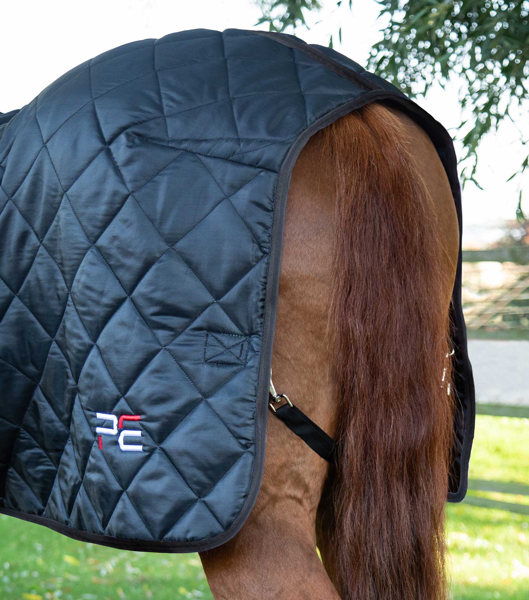 Premier Equine Tuscan Stable Rug 200g Black Quilted Horse Blanket