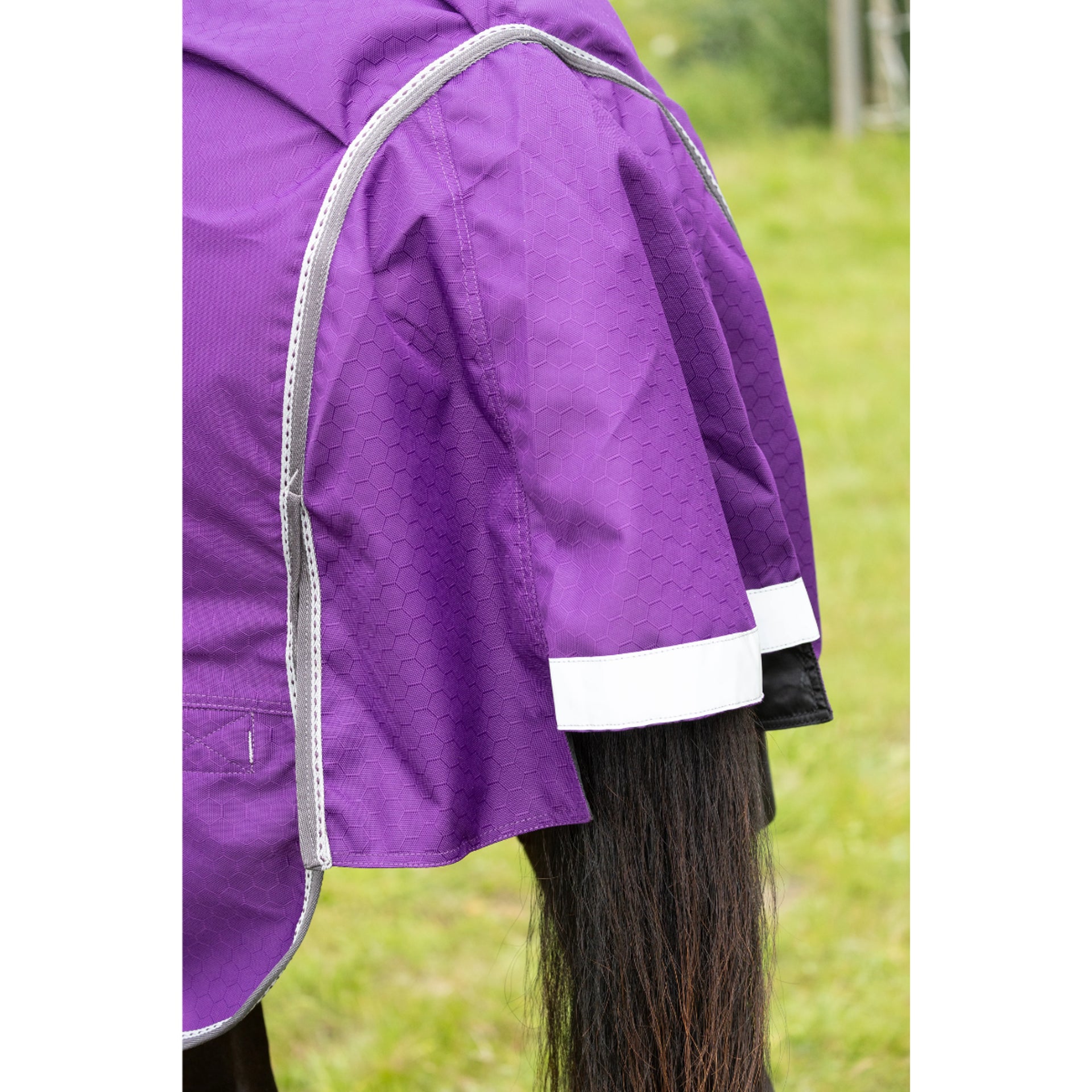 DefenceX Shield 0G Purple Horse Turnout Rug with Detachable Neck - Equiflair Waterproof Ripstop Protection