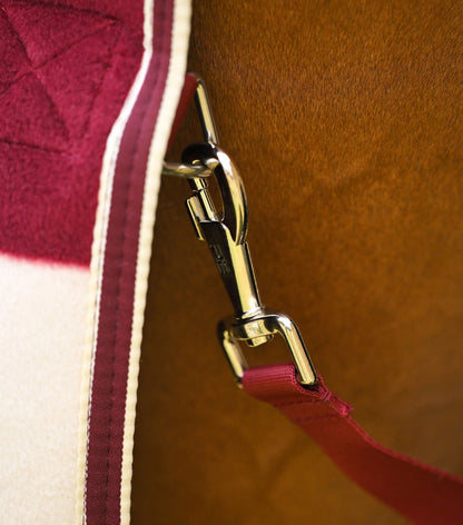 Equiflair Horse Fleece Rug - Burgundy & White - Anti-Pilling Equine Blanket - Detail of Clasp & Material